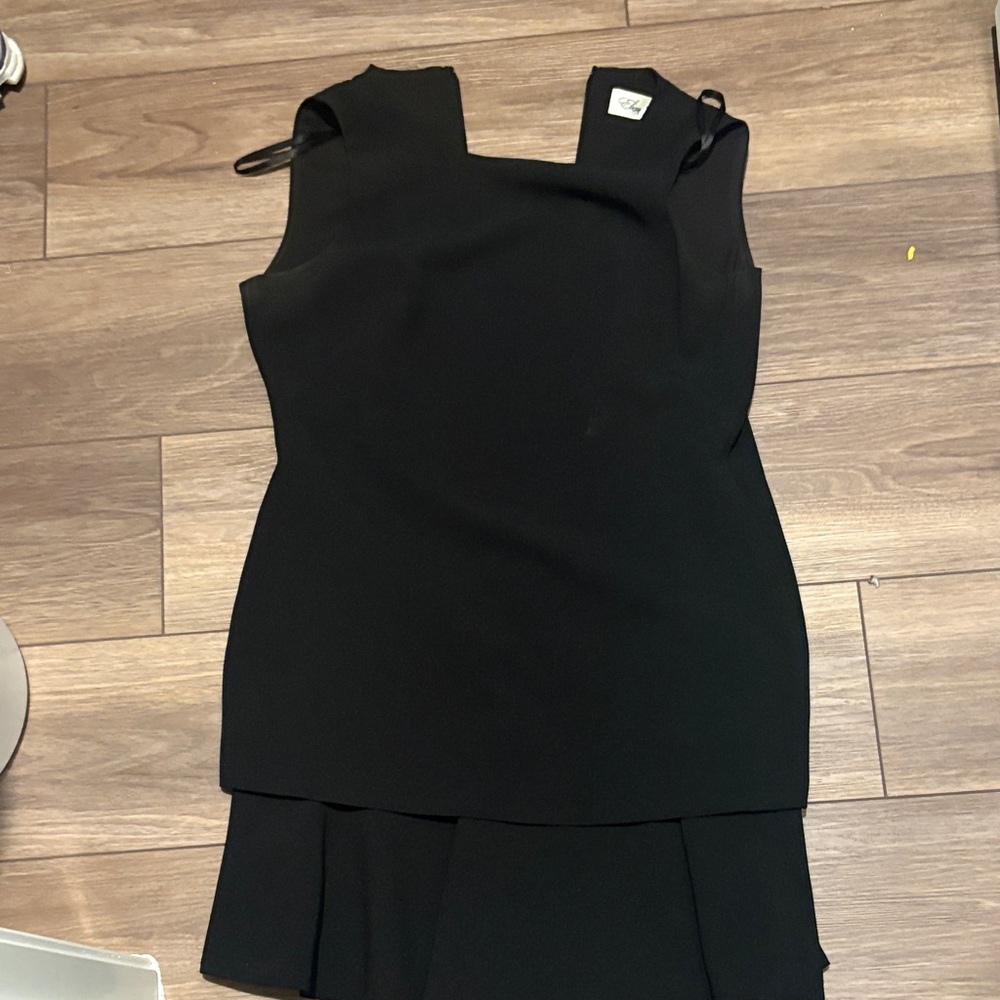 Eliza J Black Sleeveless Midi Sheath Dress